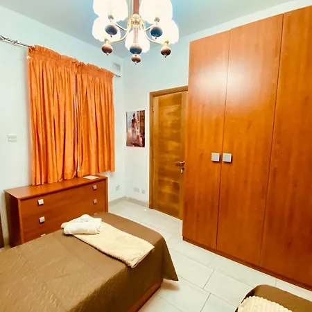 Bugibba Modern Appartement